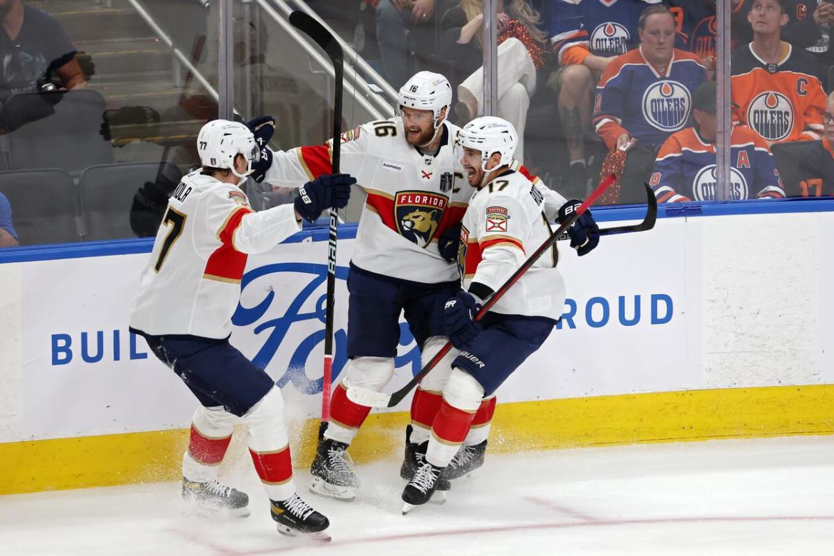 Panthers defeat Oilers to move 1 win away from 1st Stanley Cup title