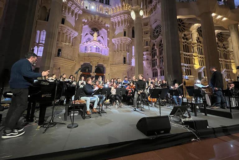 El ensayo de la misa criolla en la Sagrada Familia por la paz en Ucrania