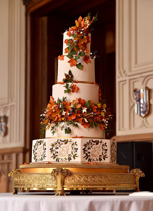 Princess-Eugenie-wedding-cake