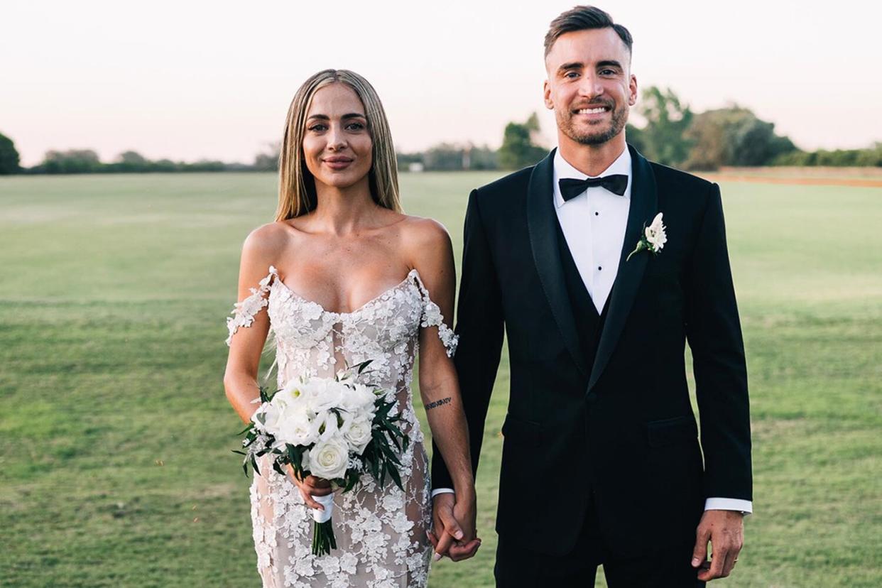 Nicolás Tagliafico & Carolina Calvagni wedding on Dec. 27 in Argentina