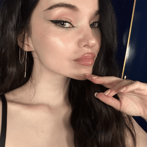 <p><a href="https://www.instagram.com/dovecameron/?hl=en" data-component="link" data-source="inlineLink" data-type="externalLink" data-ordinal="1">@dovecameron</a>/Instagram</p>