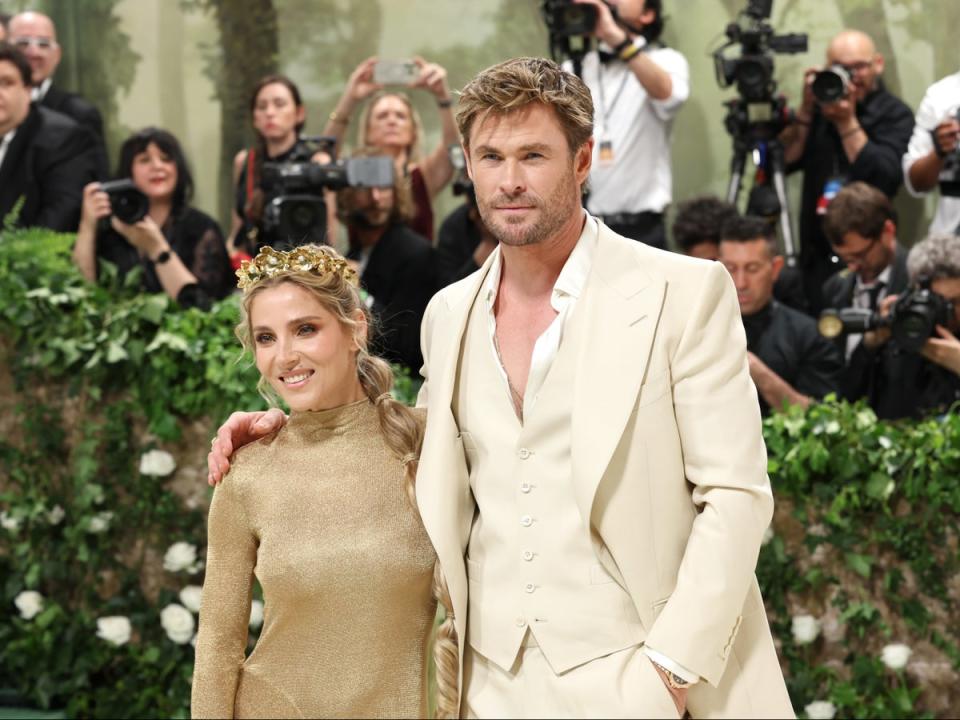 Chris Hemsworth y Elsa Pataky asisten a la Met Gala 2024 celebrando “Bellas durmientes: el despertar de la moda” en el Museo Metropolitano de Arte el 6 de mayo de 2024 en la ciudad de Nueva York. (Getty Images)