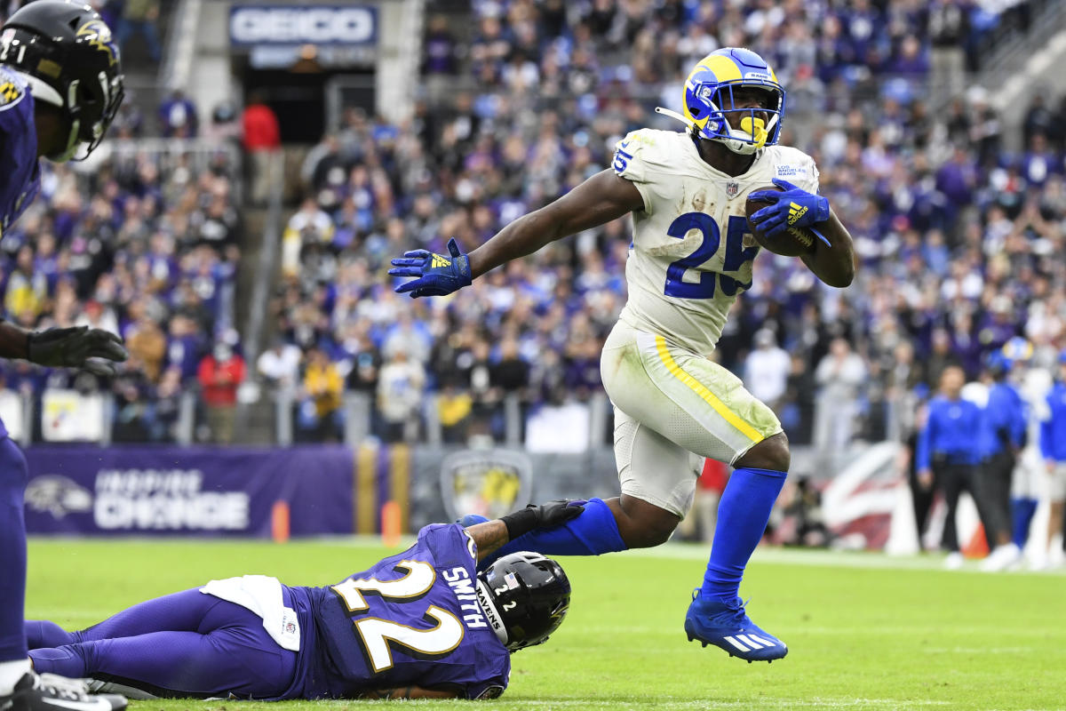 Chargers News: Bolts sign RB Sony Michel - Bolts From The Blue