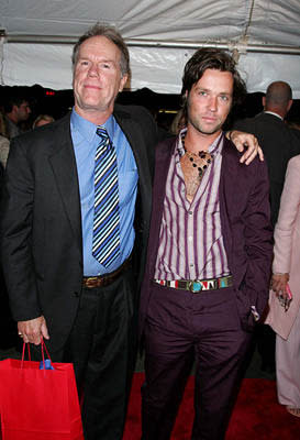 Loudon Wainwright III and Rufus Wainwright at the NY premiere of Paramount's Elizabethtown