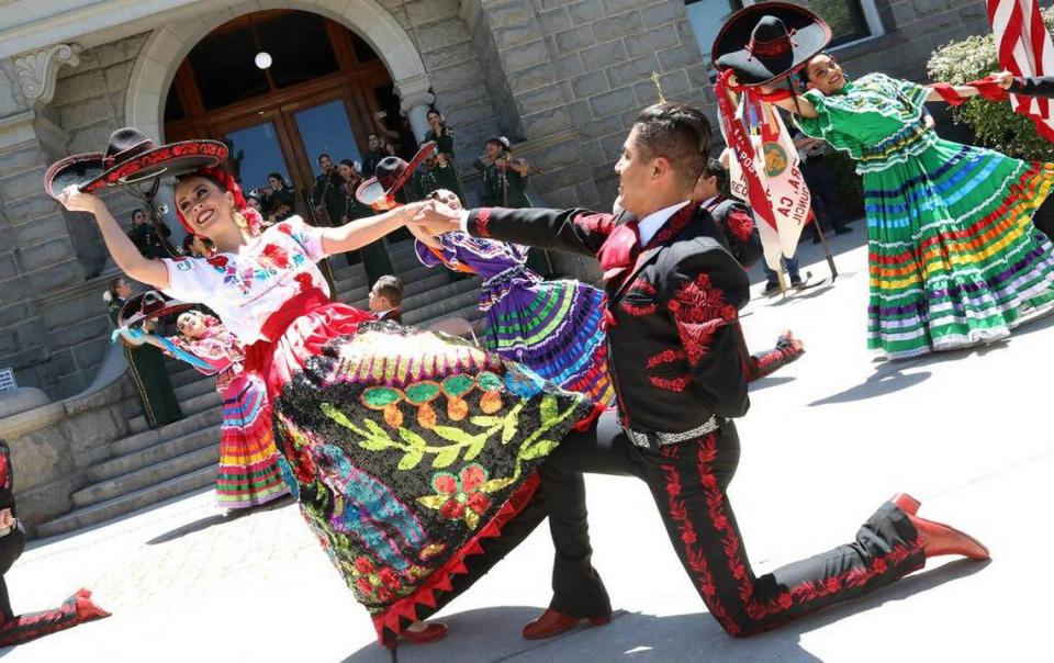 Ballet Folclórico Guadalajara performs a dance from Jalisco during a May 30, 2022 presentation in front of the Madera County Courthouse.