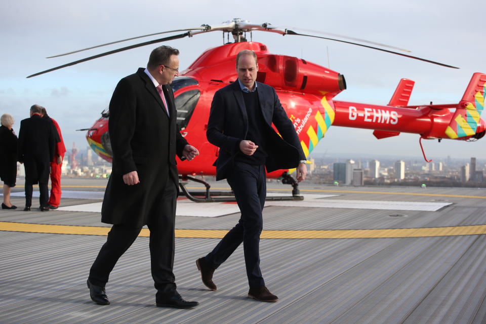LONDON, ENGLAND - JANUARY 09: Prince William, Duke of Cambridge arrives at The Royal London Hospital on board the London Air Ambulance on January 9, 2019 in London, England. (Photo by Ian Vogler - WPA Pool/Getty Images)