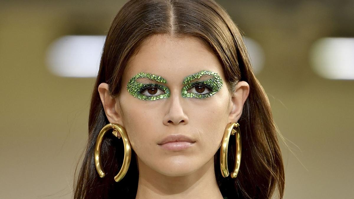 Celebrities With Colorful Eyeshadow - Bright Eye Makeup Runway Trends