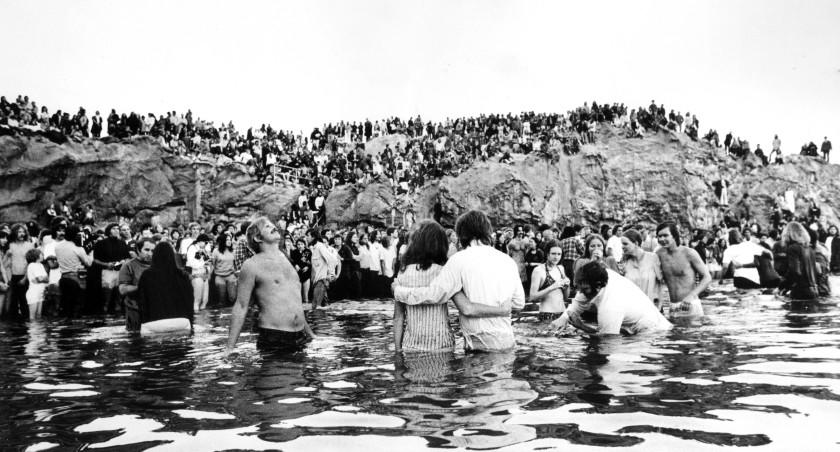 May 5, 1973: Hundreds of Calvary Chapel members line Corona del Mar beach for baptism ceremony.