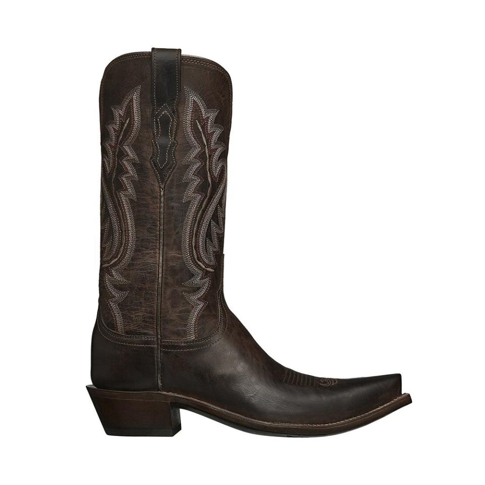 <p><a href="https://go.redirectingat.com?id=74968X1596630&url=https%3A%2F%2Flucchese.com%2Fcollections%2Fwomen-cowboy-boots%2Fproducts%2Fcassidy-chocolate-beige&sref=https%3A%2F%2Fwww.elle.com%2Ffashion%2Fshopping%2Fg40028093%2Fbest-cowboy-boots-women%2F" rel="nofollow noopener" target="_blank" data-ylk="slk:Shop Now;elm:context_link;itc:0;sec:content-canvas" class="link ">Shop Now</a></p><p>Cassidy</p><p>lucchese.com</p><p>$545.00</p>