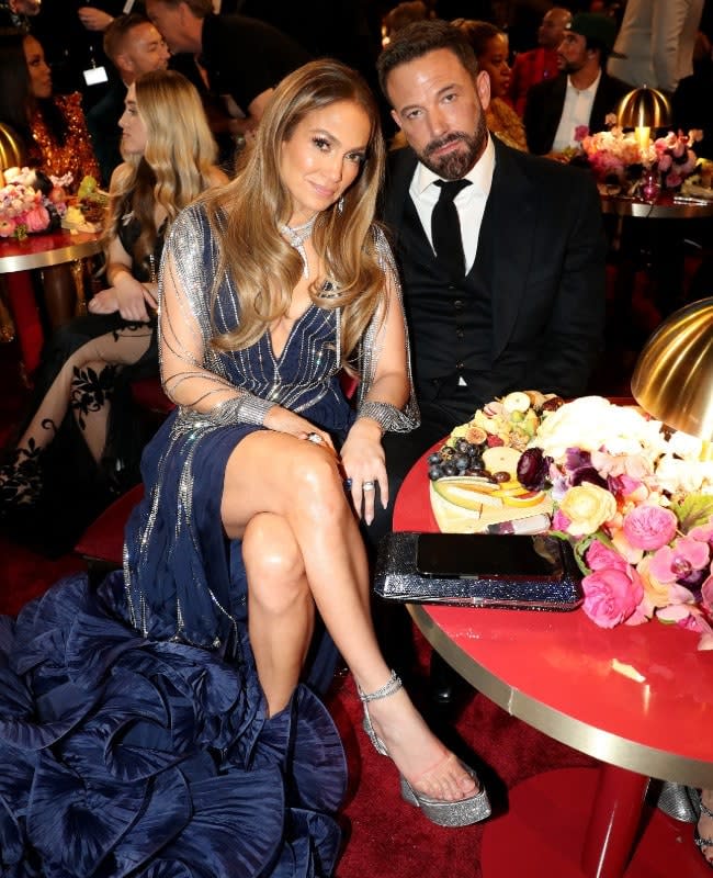 jennifer-lopez-ben-affleck-premios-grammy