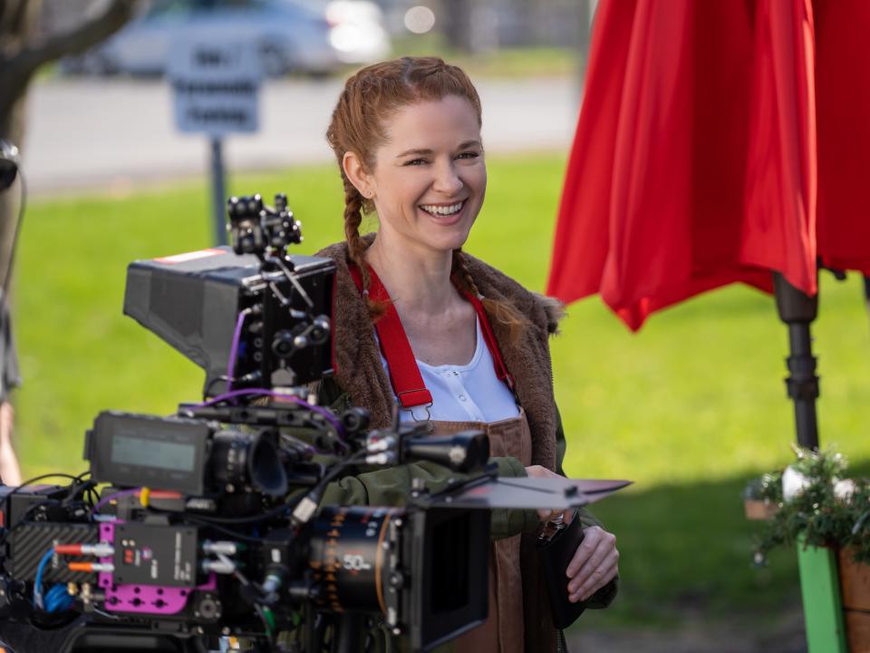 Sarah Drew behind the scenes of "Reindeer Games Homecoming."