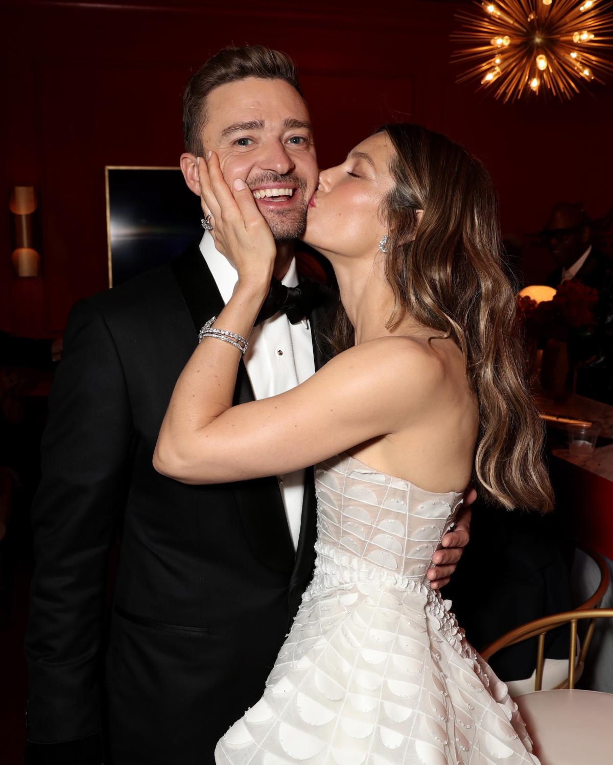 Jessica Biel Dressed As NSYNC-Era Justin Timberlake for Halloween