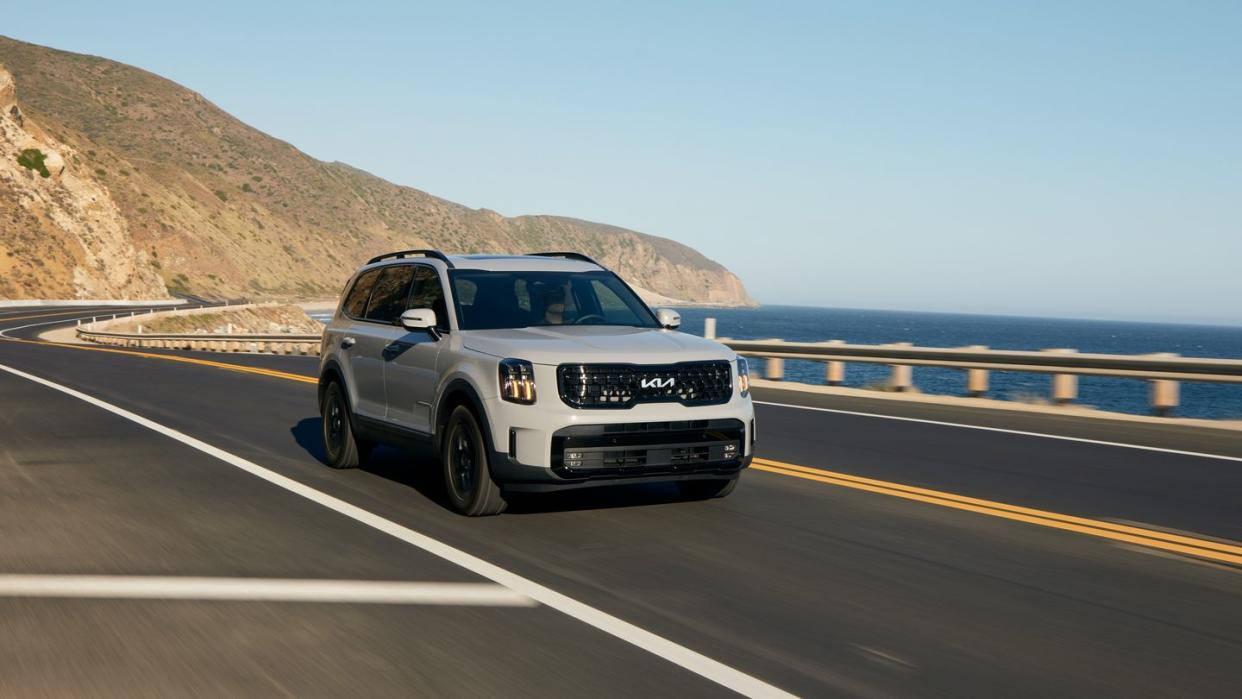 2024 Kia Telluride Car and Driver 10Best Trucks and SUVs