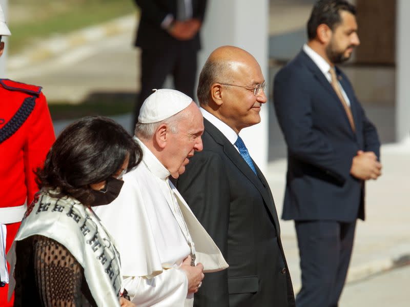 Pope Francis bids farewell before departing for Rome