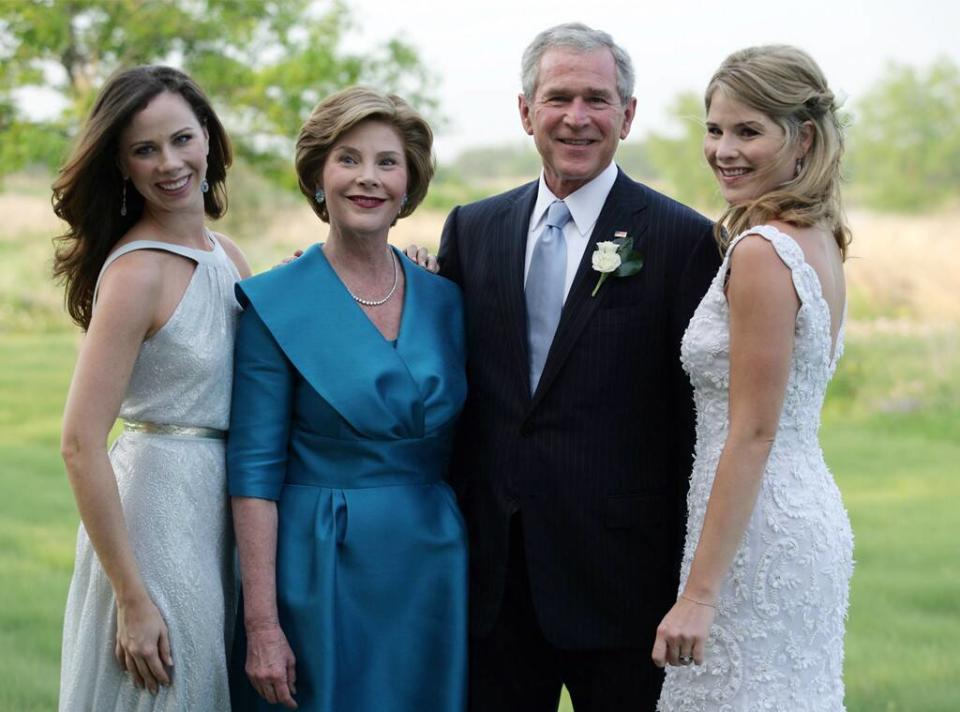 Barbara Bush, Laura Bush, George W. Bush, Jenna Bush, Sisters At Weddings