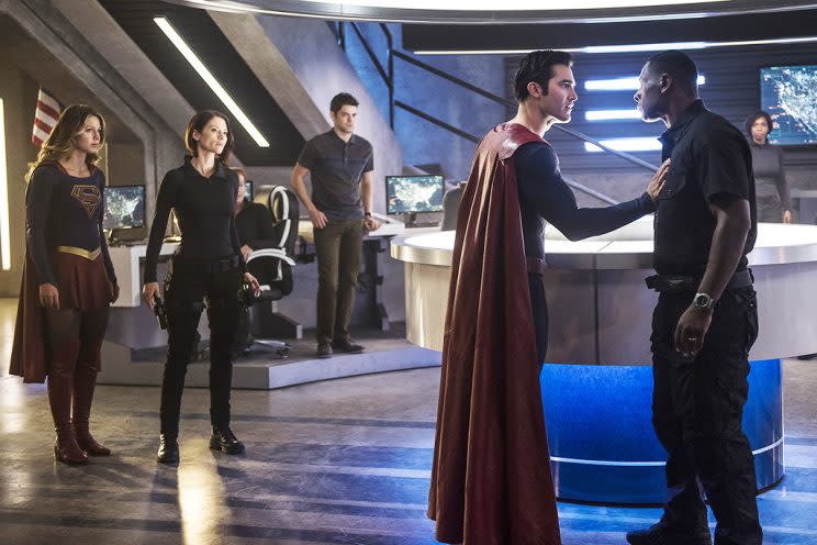 Melissa Benoist as Supergirl, Chyler Leigh as Alex Danvers, Jeremy Jordan as Winn Schott, Tyler Hoechlin as Superman, and David Harewood as Hank Henshaw (Credit: Diyah Pera/The CW)