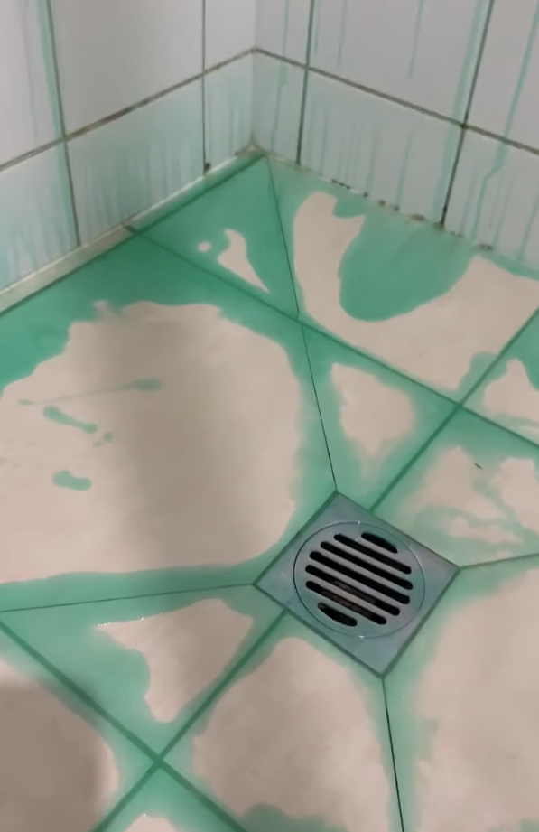 Image of shower covered in toilet gel