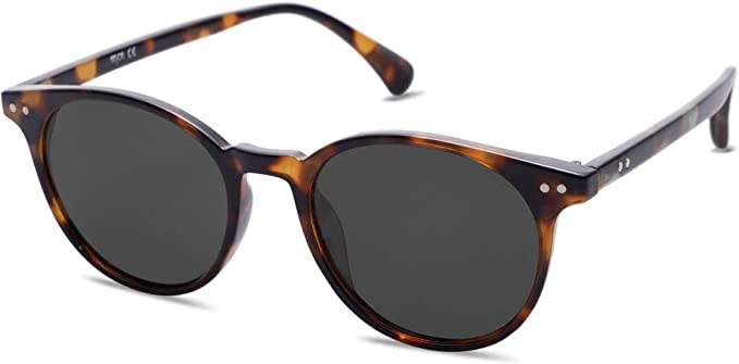 tortoise patterned sunglasses