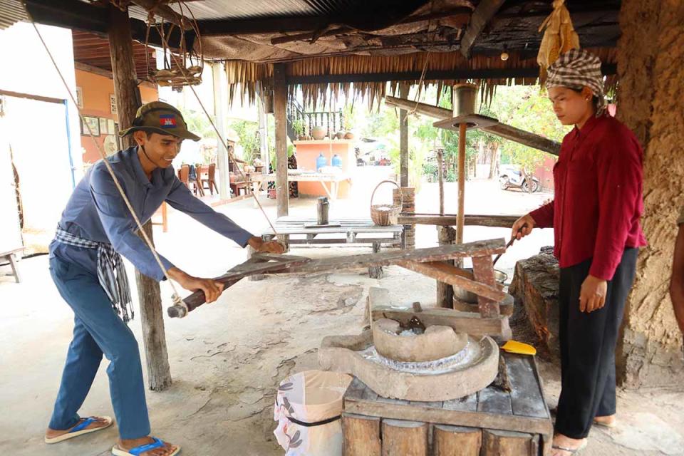 phnom penh cambodia - preah dak village