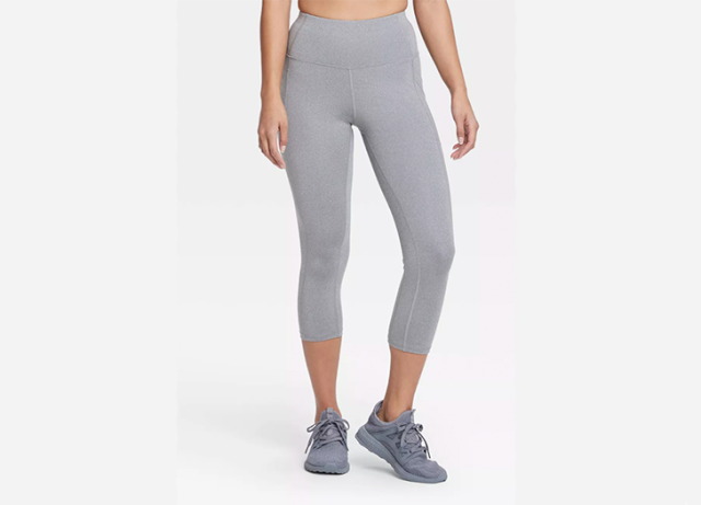 All In Motion Ultra High Rise 7/8 Legging Light Gray Contour Curvy