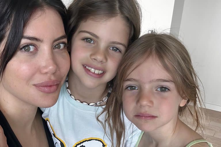 Wanda Nara filmó a sus hijas en sus clases de baile y gimnasia (Foto Instagram @wanda_nara)