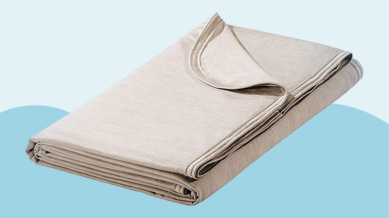 Elegear Revolutionary Cooling Blanket Absorbs Heat