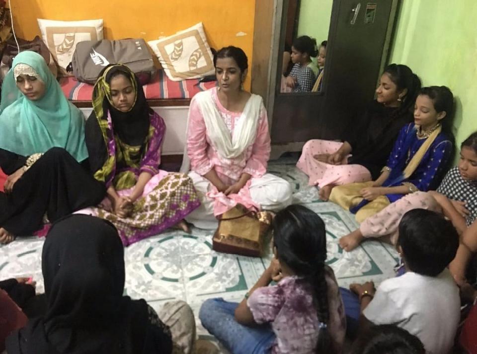 <div class="paragraphs"><p>Noorjahan (in pink kurta) is the co-founder of Bharat Muslim Mahila Aandolan. </p></div>