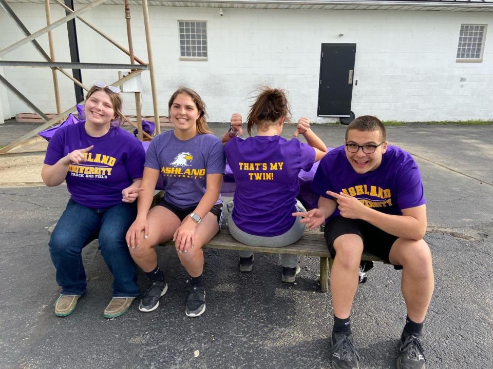 Julia Feik will continue her throwing career at Ashland University as a walk-on.

L to R: sister Lydia, Julia, sister Corin, brother Kevin