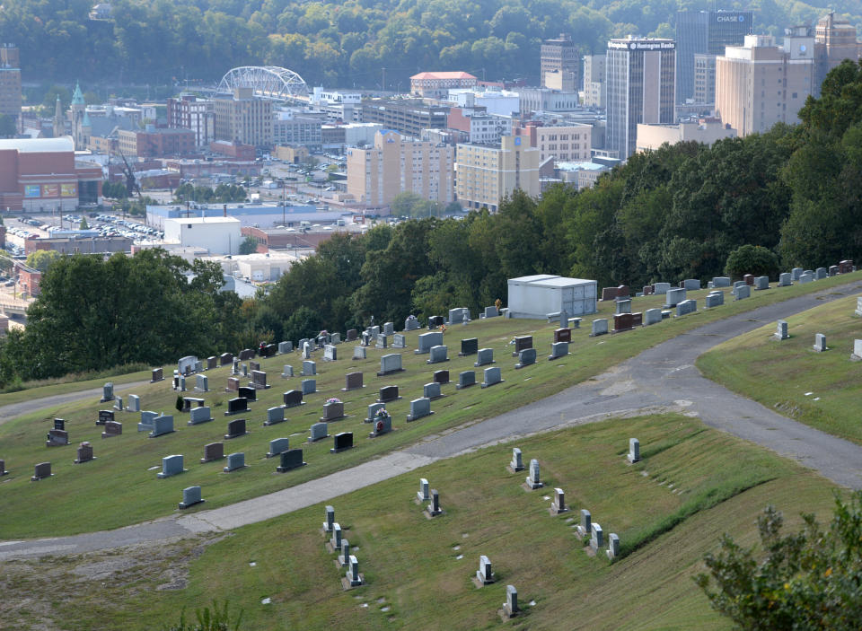 More than 880 people died of drug overdoses&nbsp;in West Virginia last year. The state has the worst overdose death rate in the nation. (Photo: Kenny Kemp/Charleston Gazette-Mail)