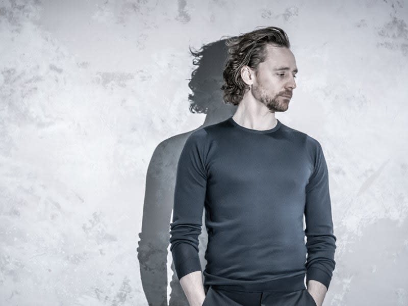 <h1 class="title">tom hiddleston betrayal</h1><cite class="credit">Photo: Courtesy of Marc Berner</cite>