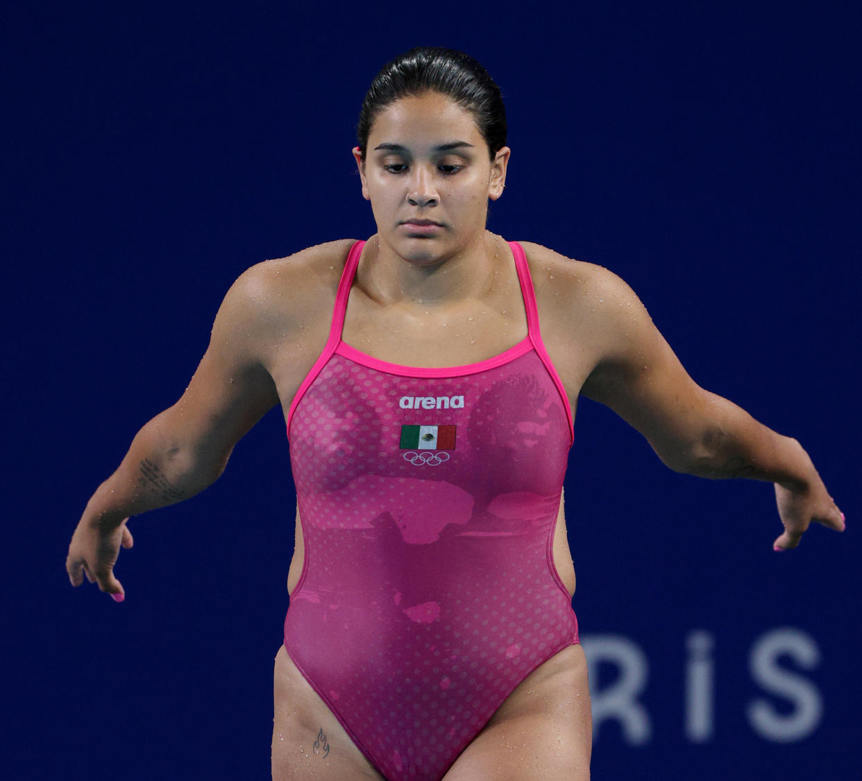 Aranza Vázquez Montano quedó fuera de la final con un desastroso clavado calificado con cero puntos. (Photo by Adam Pretty/Getty Images)