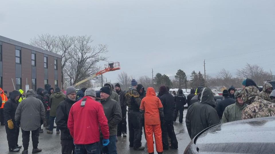 Hundreds of harvesters gathered outside the St. John’s Department of Fisheries building on Wednesday morning for “free enterprise” for who they sell catches to.