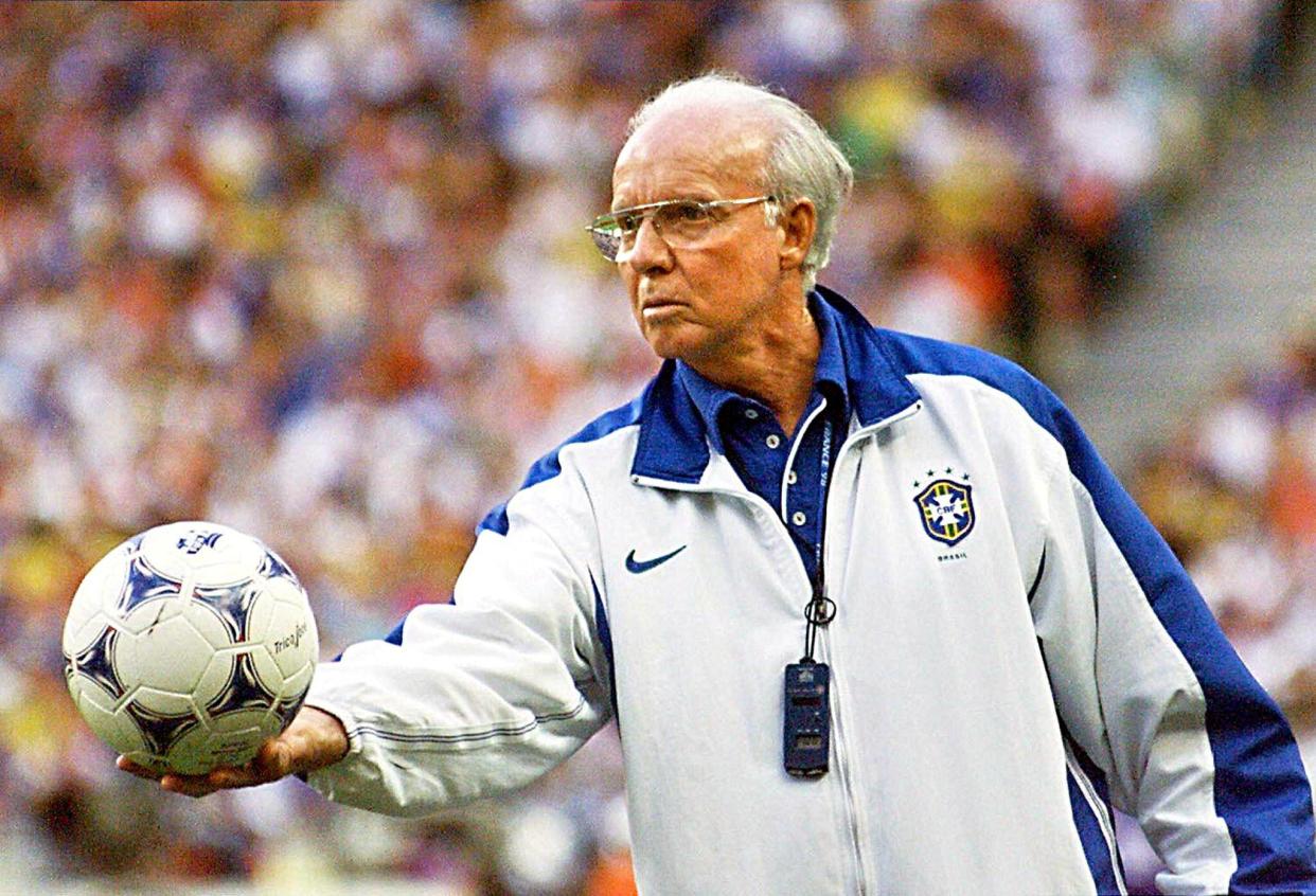 Mario Zagallo, était l’entraîneur du Brésil lors de la défaite contre la France en finale de la Coupe du monde 1998.