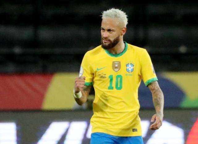 Soccer Neymar Scores Again To Edge Closer To Pele S Brazil Record