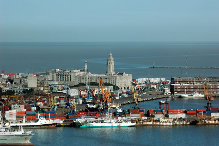 Montevideo, vista del puerto