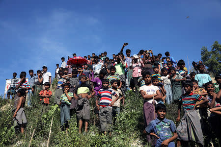 Rohingya refugees gather as hundreds of them protest against the repatriation at the Unchiprang camp in Teknaf, Bangladesh November 15, 2018. REUTERS/Mohammad Ponir Hossain