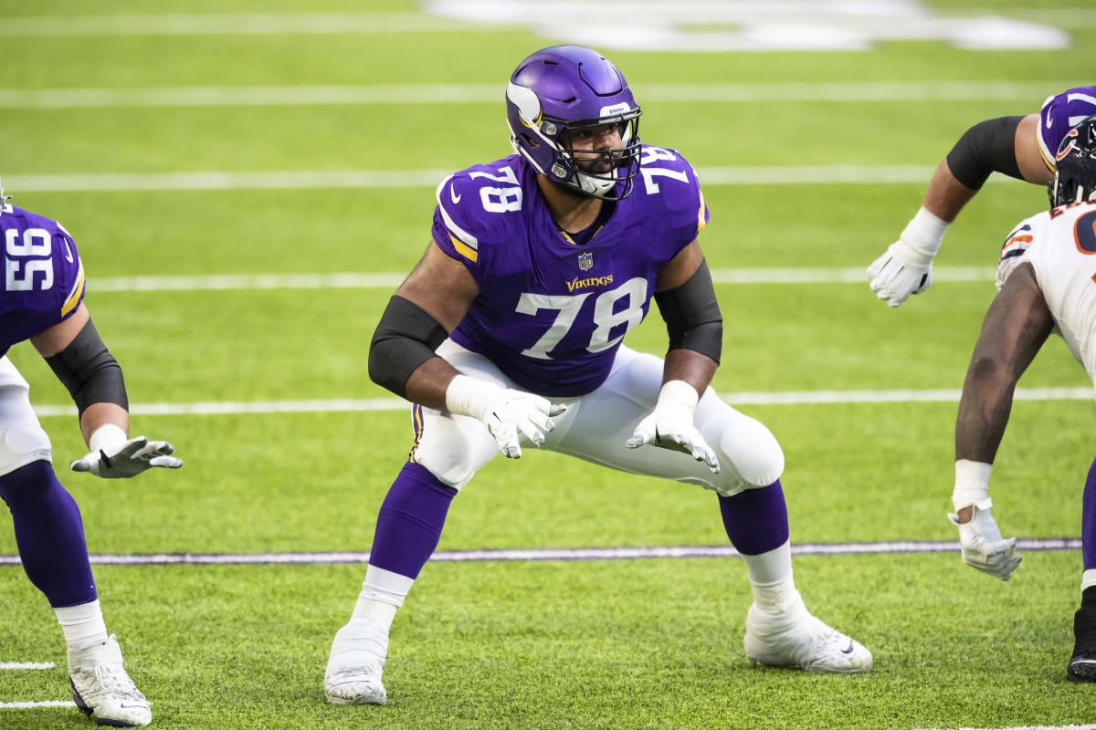 Vikings Re-Sign LG Dakota Dozier To One-Year Deal