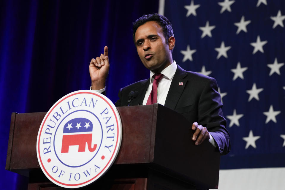 Republican presidential candidate businessman Vivek Ramaswamy speaks at the Republican Party of Iowa's 2023 Lincoln Dinner in Des Moines, Iowa, Friday, July 28, 2023. (AP Photo/Charlie Neibergall)