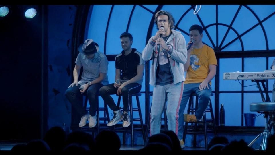 Utkarsh Ambudkar on stage with ‘Freestyle Love Supreme’ (Hulu)