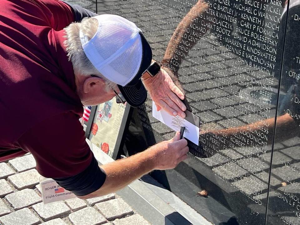 A Georgia war veteran visits a memorial in Washington, D.C., thanks to a partnership between PureTalk and Middle Georgia Honor Flight. Courtesy PureTalk