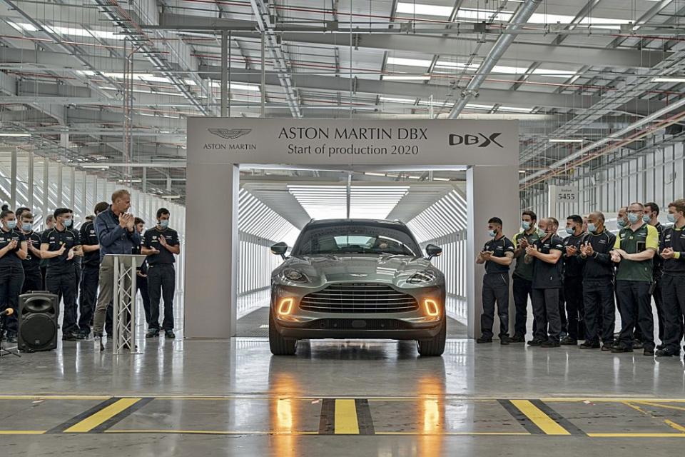 肩負救亡圖存的重責大任，ASTON MARTIN休旅DBX第一台車本周四從