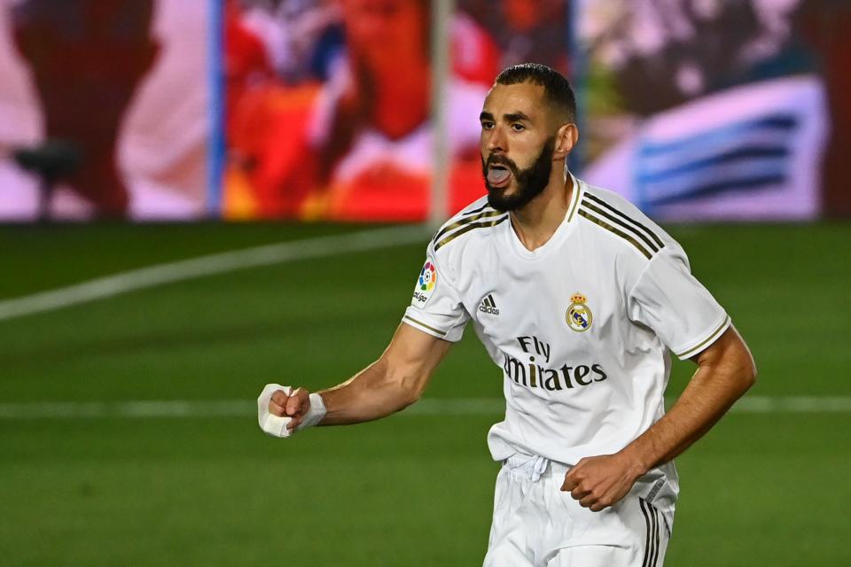 Karim Benzema celebra un gol con el Real Madrid (Foto: GABRIEL BOUYS / AFP)