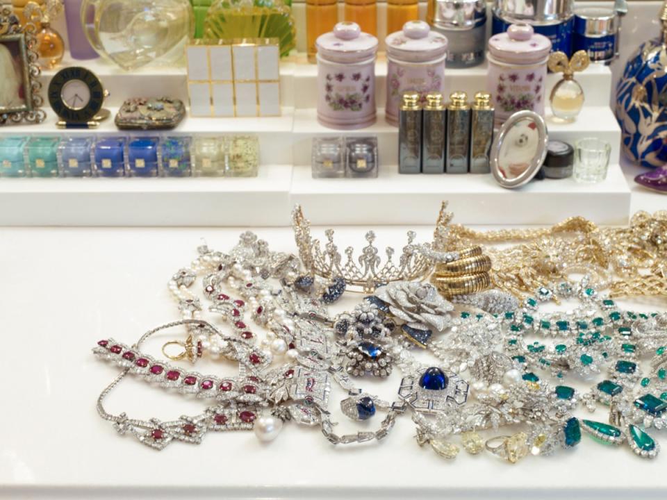 <p>A pile of jewels in the actress’s dressing room.</p>