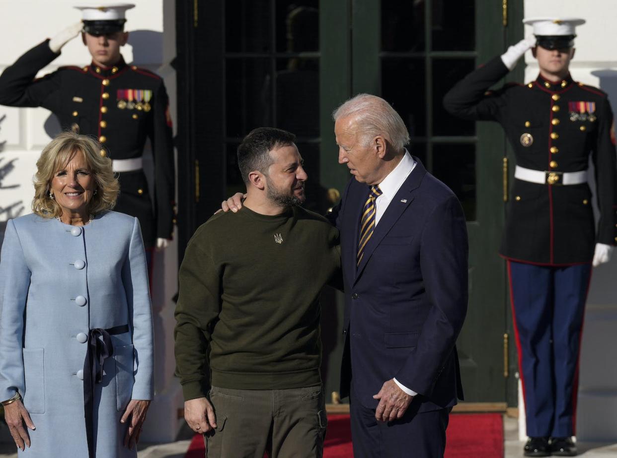 Ukraine President Volodymyr Zelenskyy went to the White House during a surprise visit to the U.S. in December 2022. <a href="https://media.gettyimages.com/id/1451126191/photo/president-biden-welcomes-president-of-ukraine-volodymyr-zelensky-to-the-white-house.jpg?s=1024x1024&w=gi&k=20&c=31RFFnAT0TgFDtmoCWvH20fOxz5uweIGyXDihEYrMfQ=" rel="nofollow noopener" target="_blank" data-ylk="slk:Drew Angerer/Getty Images;elm:context_link;itc:0;sec:content-canvas" class="link ">Drew Angerer/Getty Images </a>