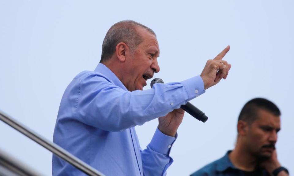 Erdogan addresses supporters at a rally in Istanbul