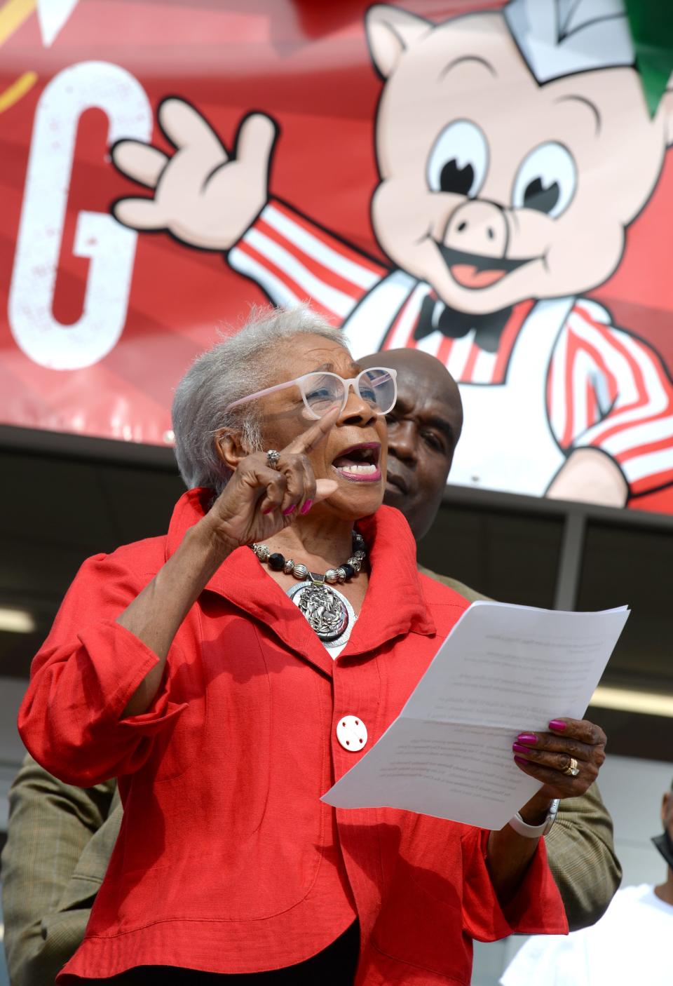 The Piggly Wiggly store held an opening ceremony in Spartanburg on Aug. 24, 2022. Spartanburg City Councilwoman Ruth Littlejohn District 3 makes remarks at the opening. 