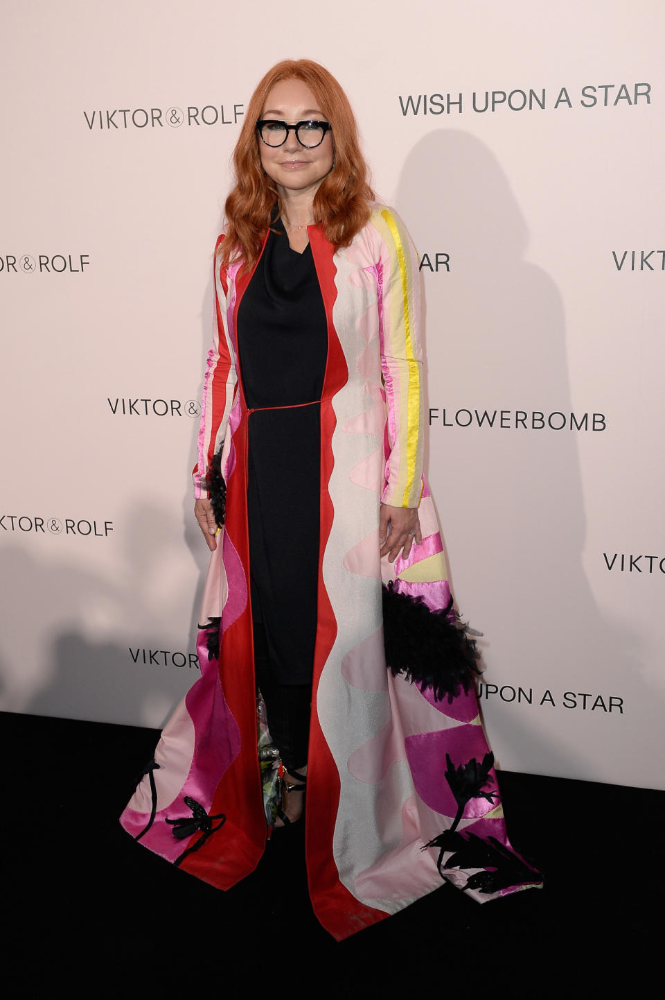 Tori Amos in a Viktor & Rolf printed coat.