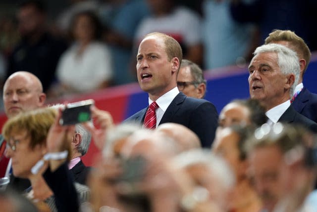 William singing the Welsh national anthem