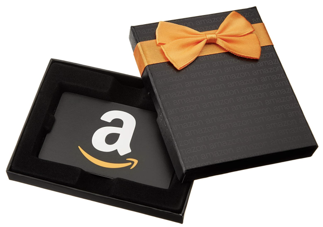 Tarjeta de regalo de Amazon.com en varias cajas de regalo. (Foto: Amazon)