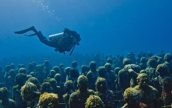 El Museo Subacuático de Arte (Musa) surgió de una tragedia, pues el impacto humano sobre los arrecifes y el azote de huracanes amenazaban la vida marina en Cancún e Isla Mujeres.